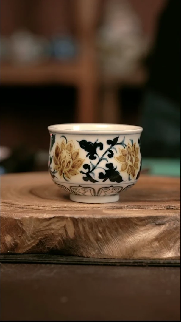 手绘 高温现代瓷  气窑  2号釉  缠枝莲小高炉杯90C