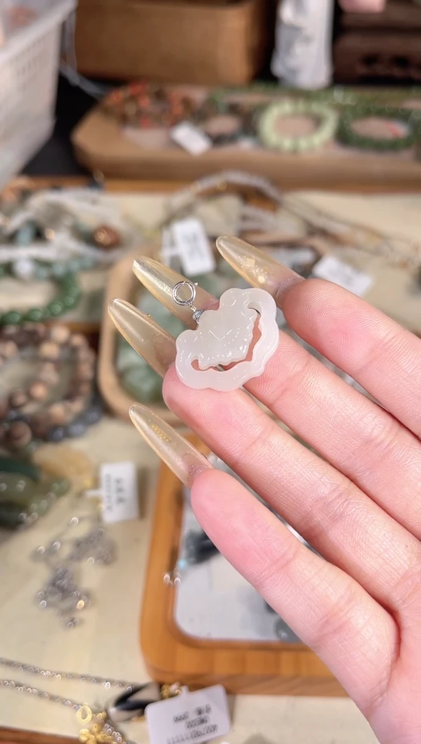 吊坠(不含链)银S925镶嵌和田玉多样性发其一孤品默认微瑕