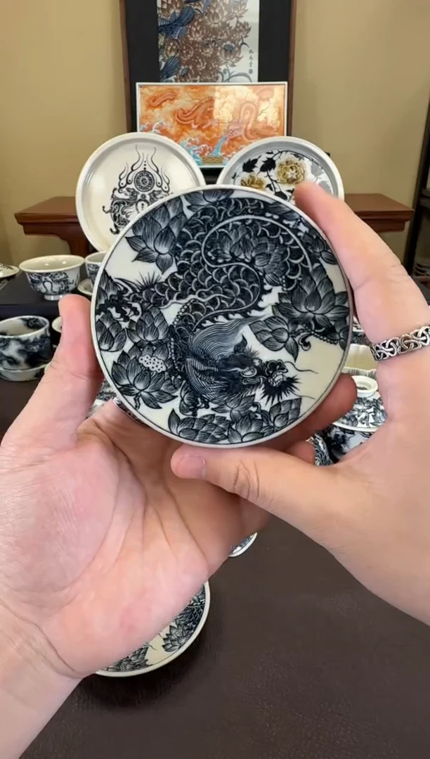 二号釉穿花龙纹盖置