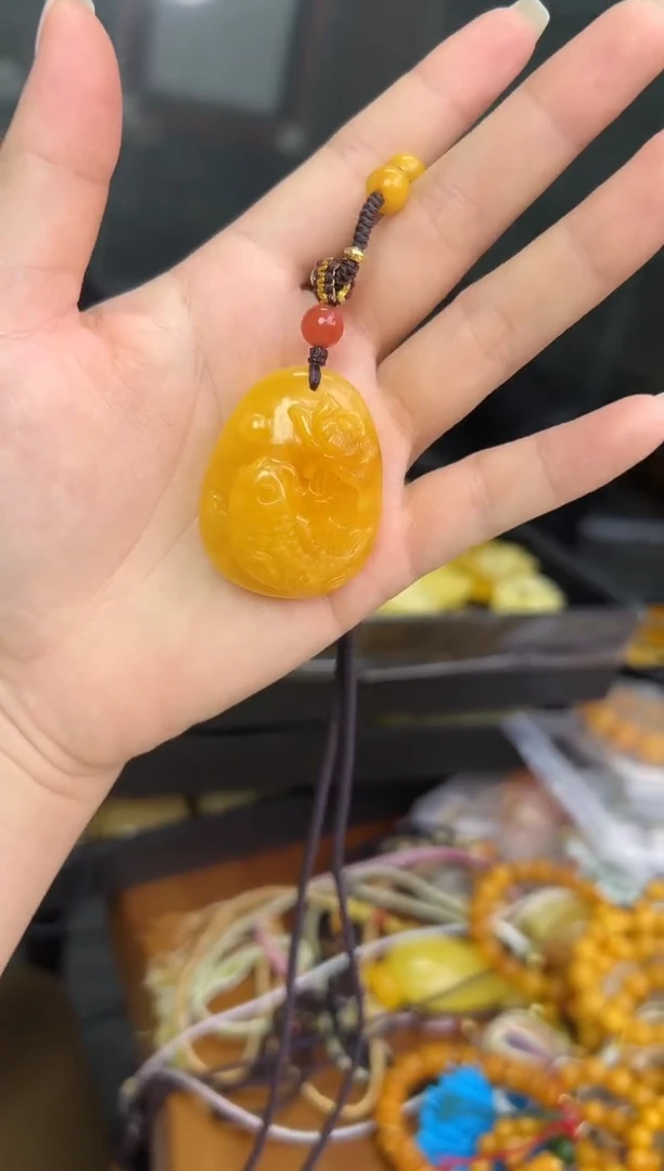 裸石琥珀未镶嵌琥珀蜜蜡吊坠