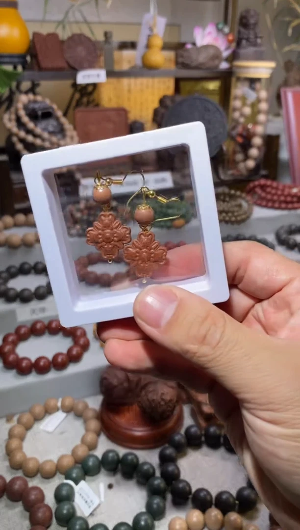 【闪购商品】泥塑花香十二客香方耳环