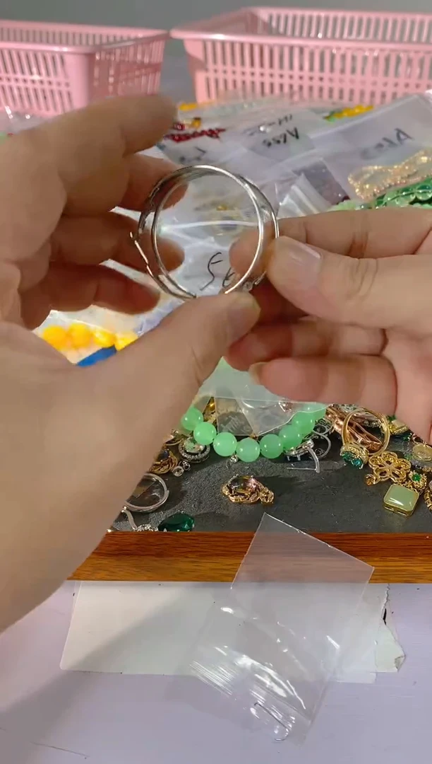 【闪购商品】水晶颈饰银S925镶嵌565红宝，蓝宝，多样性发一件赠链