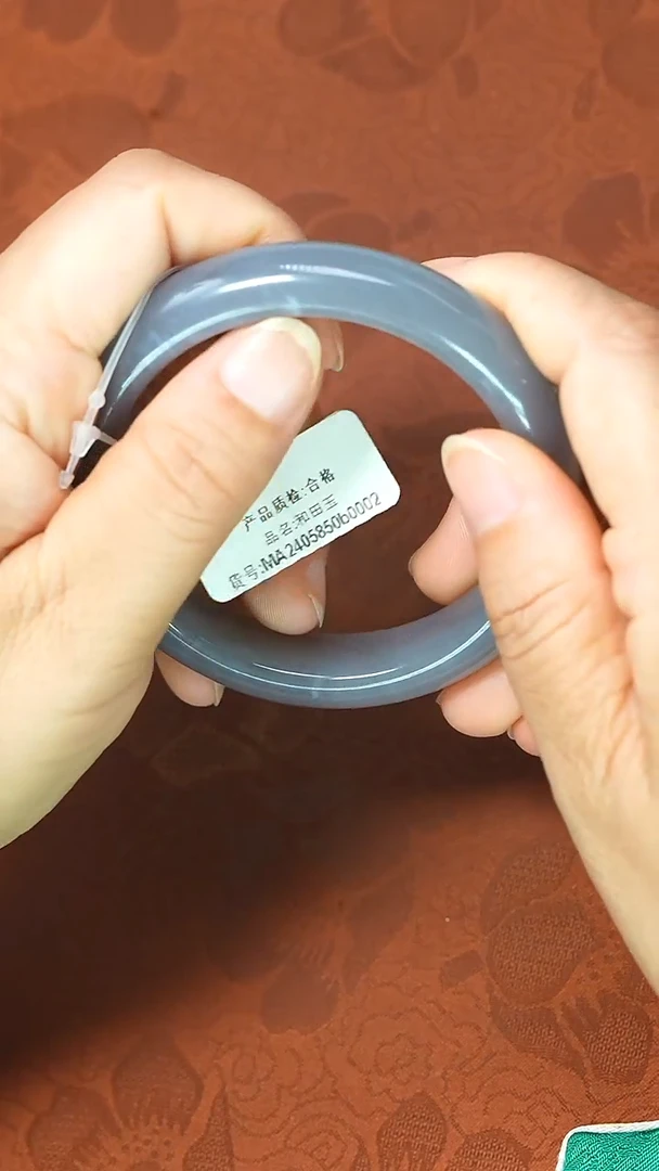 颈饰未镶嵌和田玉手镯55