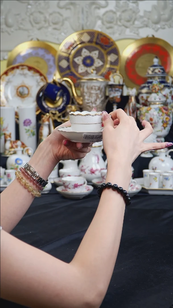 骨瓷婷婷中古瓷器如图所示81