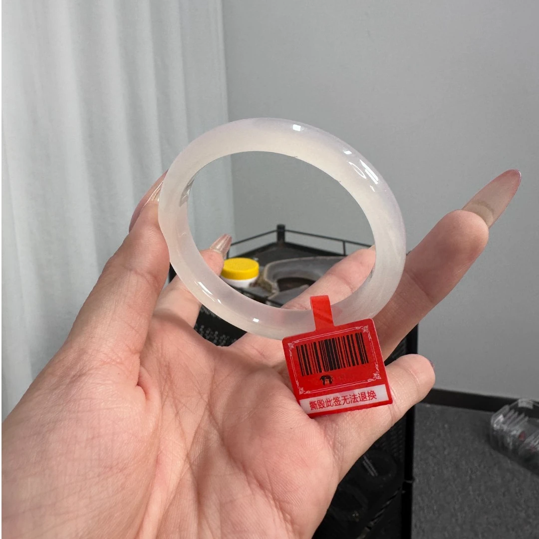 玉髓手镯白月光正圈特价品一只发货，需包容玉质内部结构