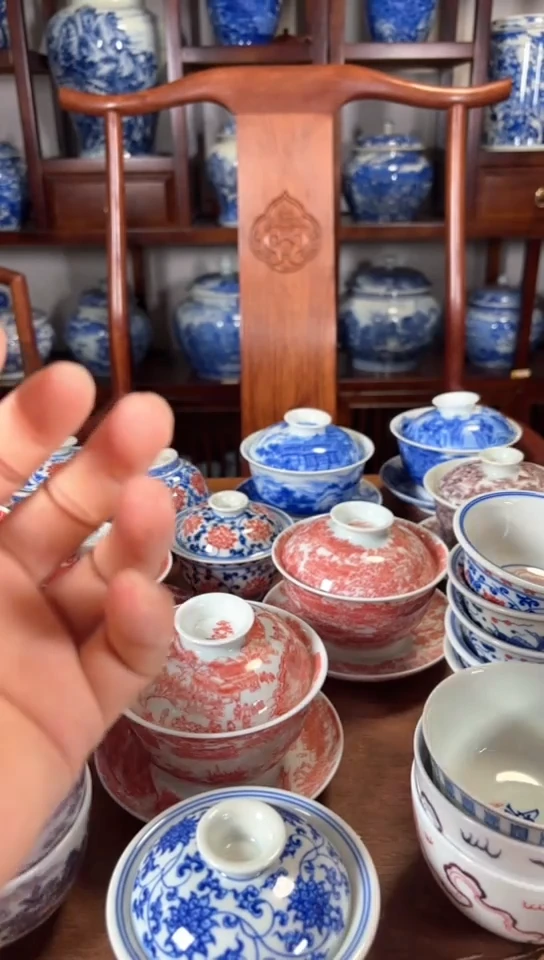 柴窑青花饕餮纹两才盖碗微瑕