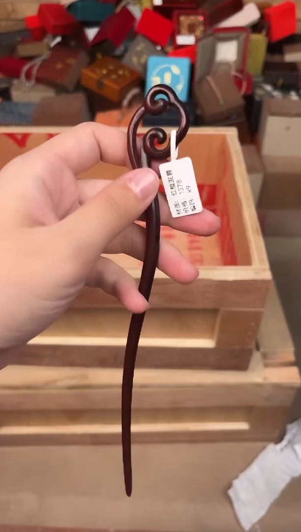 戈月甄选闪购商品V无礼盒
