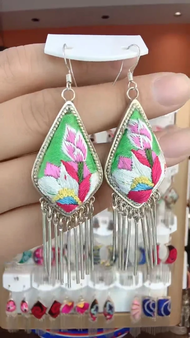 刺绣非遗手工刺绣耳环