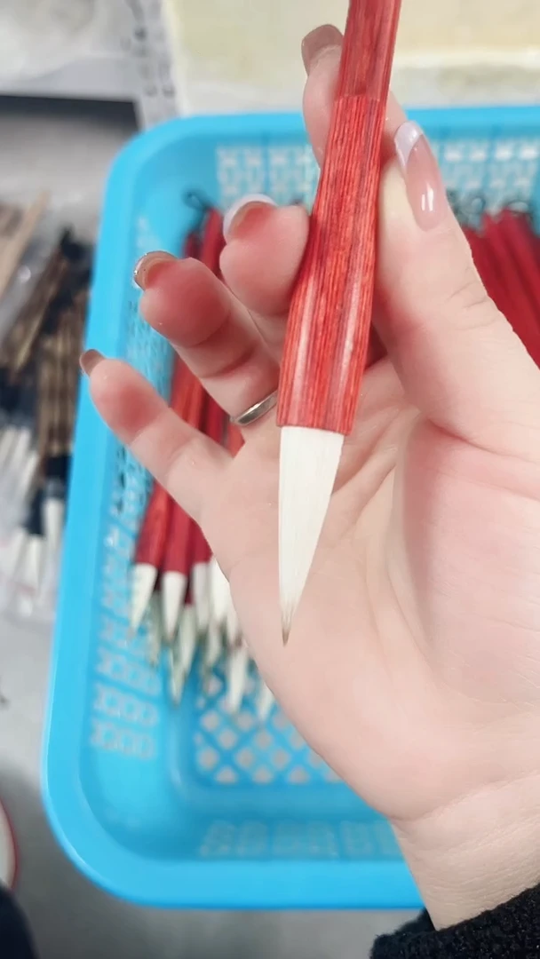 出锋3.7的红檀毛笔33.9元5支