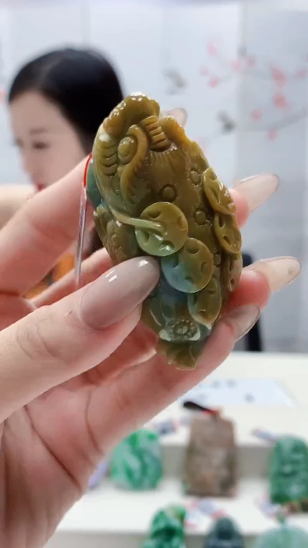 未镶嵌定制翡翠4852lr-毛货挂件40