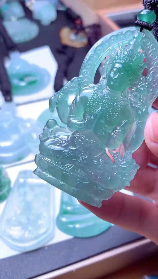 颈饰未镶嵌翡翠天然A货翡翠