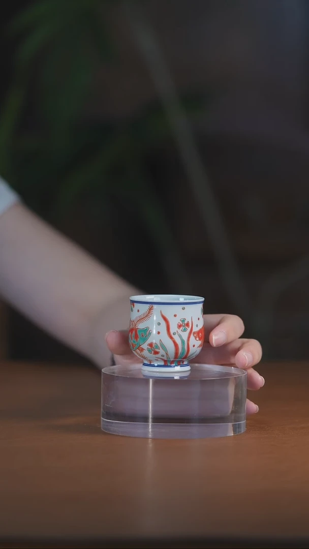 红绿彩鱼藻卢士杯