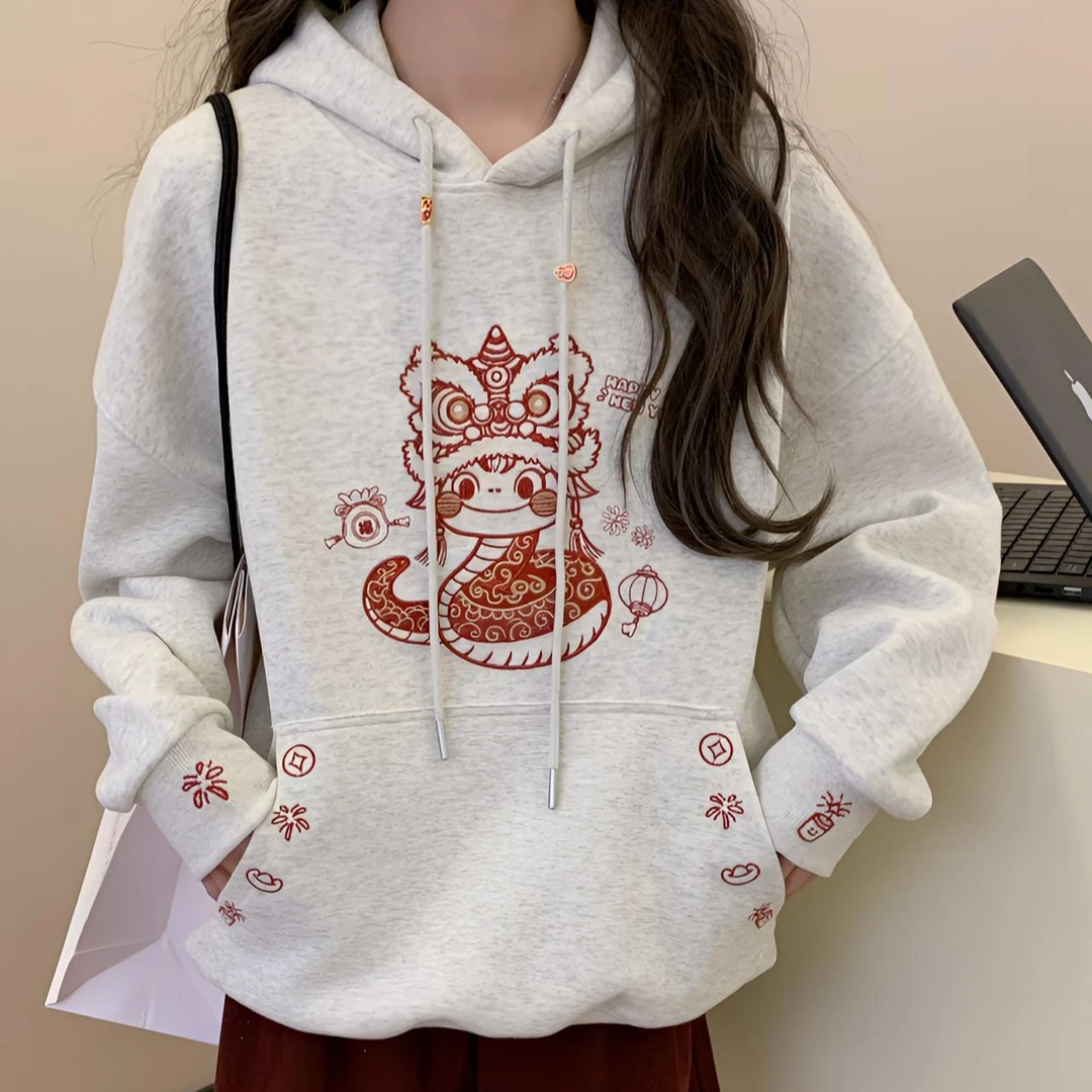 猫鼠熊精选早春新年款金蛇刺绣百搭时尚宽松情侣款连帽卫衣韩版