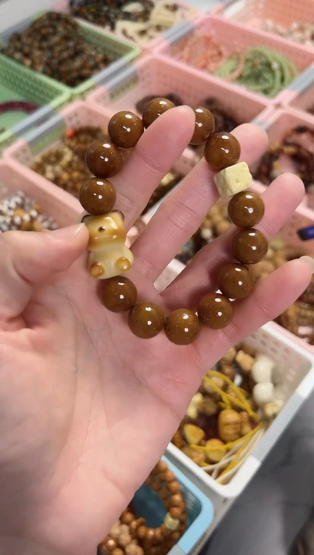 【闪购商品】菩提根/象牙果手串紫金鼠小熊