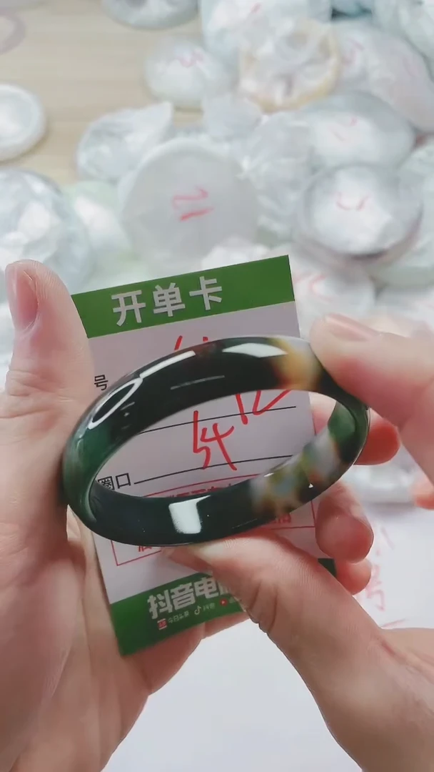 【闪购商品】玛瑙/玉髓手镯未镶嵌601