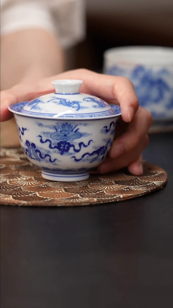 【闪购商品】杯看山柴窑青花八宝