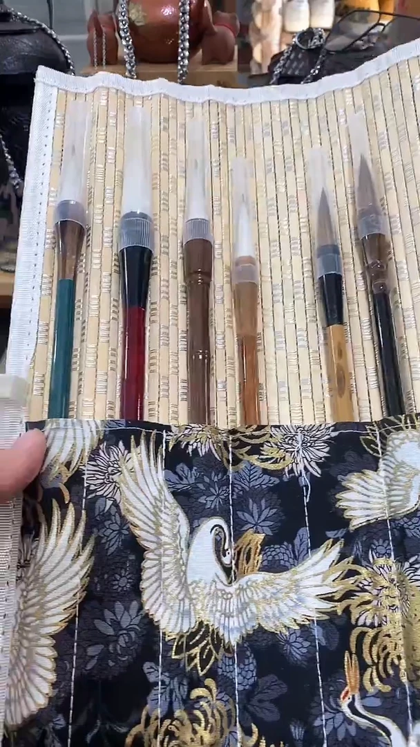 瓷片闪购商品  如图所示