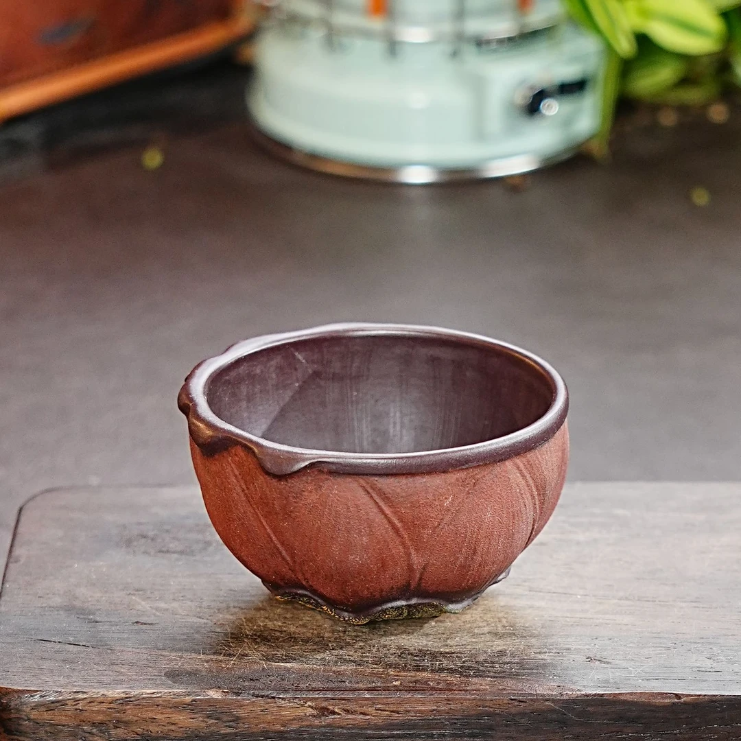 【2966荷花杯】宜兴原矿紫砂手工堆绘荷花主人杯