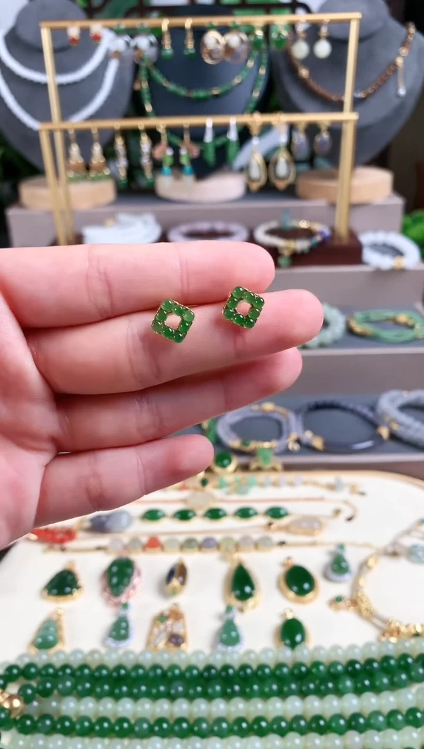 银S925镶嵌和田玉耳饰1