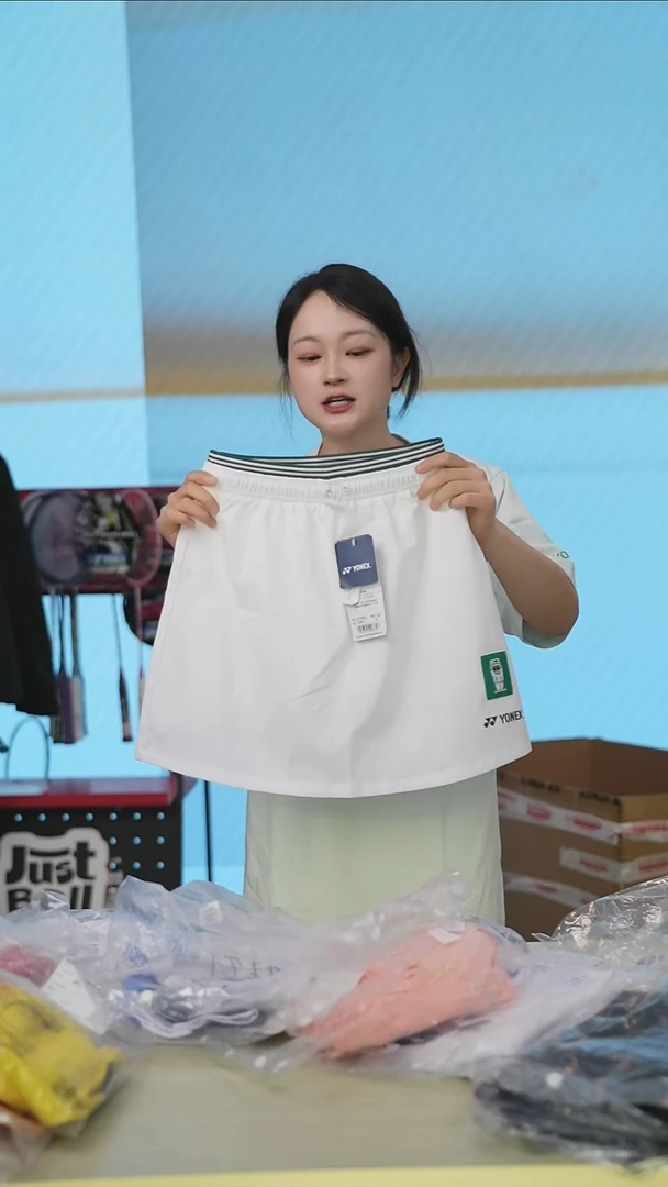 300号福利清仓，不退不换！！！M女款