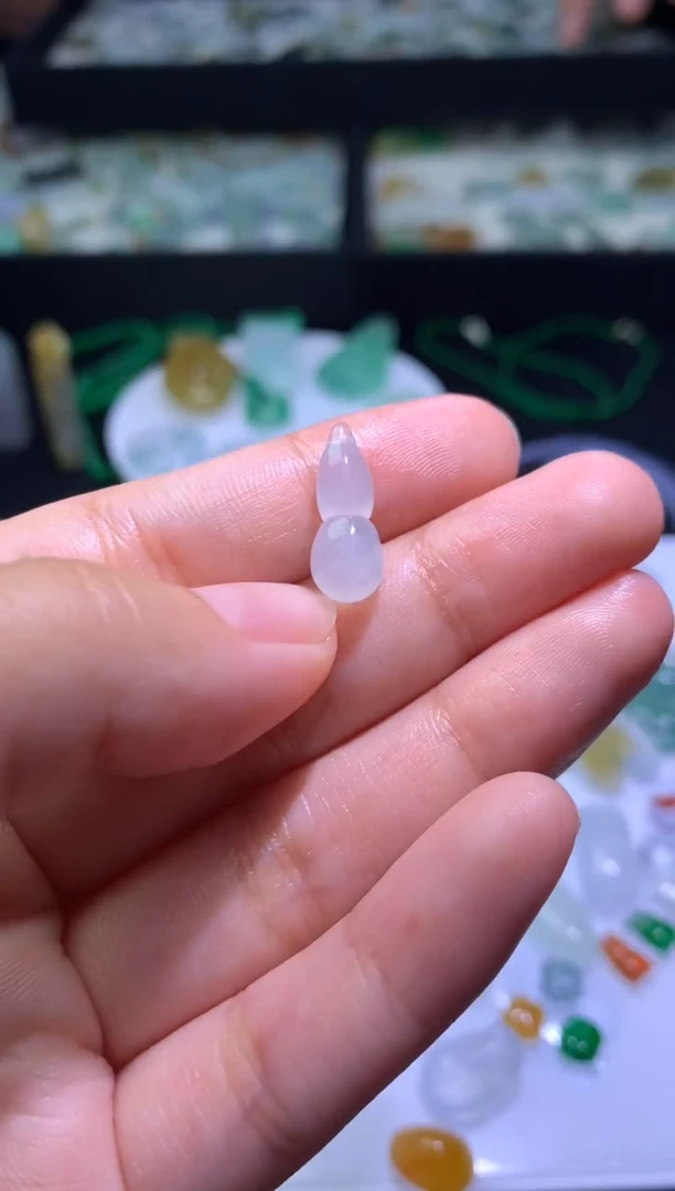 未镶嵌定制翡翠毛货