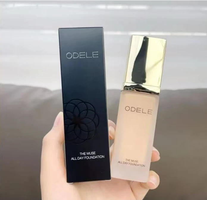 B43 裸光丝滑 持妆粉底液 B01色号 35ml