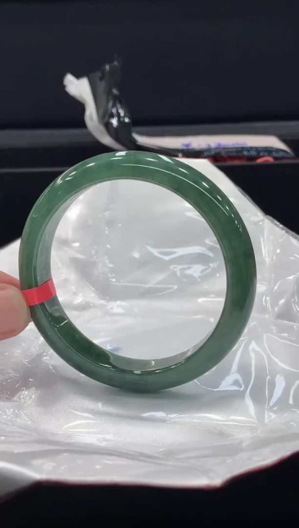 未镶嵌手镯翡翠手镯