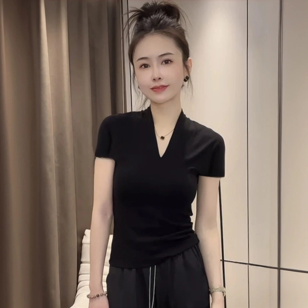 韩版时尚V领洋气高级感短袖T恤女2025夏季新款收腰显瘦打底衫上衣