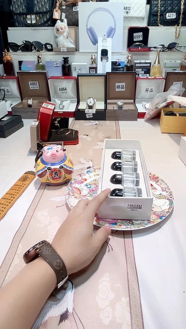 瓷片瓷器 库房到期 全部地板价@@1