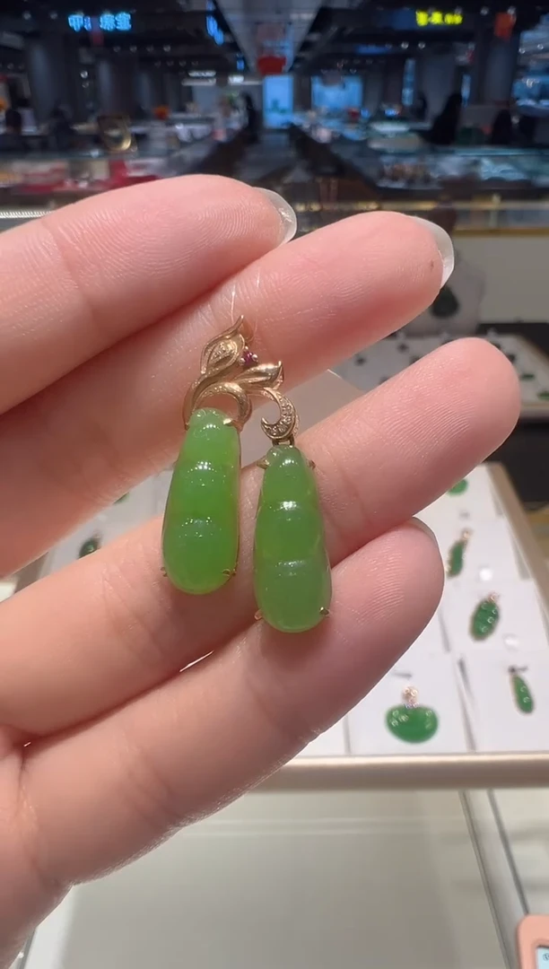 【闪购商品】和田玉颈饰银S925镶嵌38