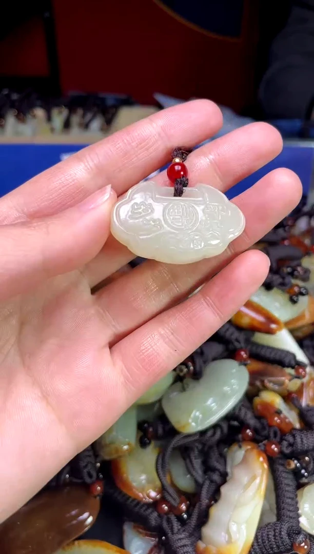 【闪购商品】和田玉颈饰未镶嵌123