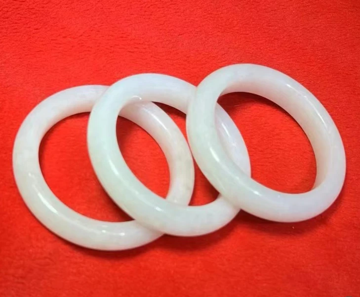 H4196-细润羊油透闪石手镯-配礼盒-多样性只发一件WR