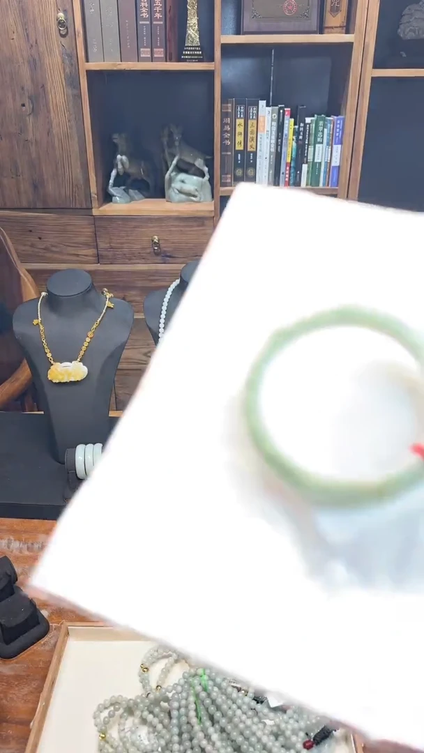 未镶嵌手镯翡翠宽天然缅甸A货翡翠（手镯）多样性发其一