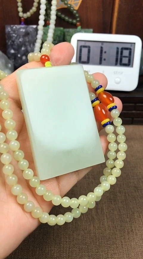 和田玉未镶嵌颈饰顿*涛 顿洪涛王