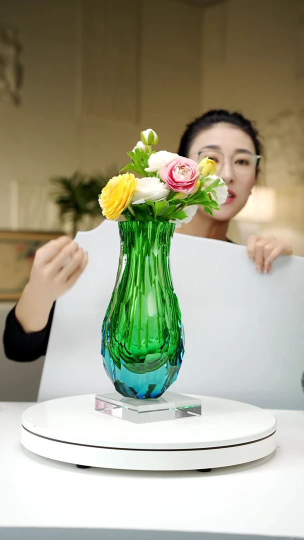 琉璃蓝绿色凹面花瓶带底座