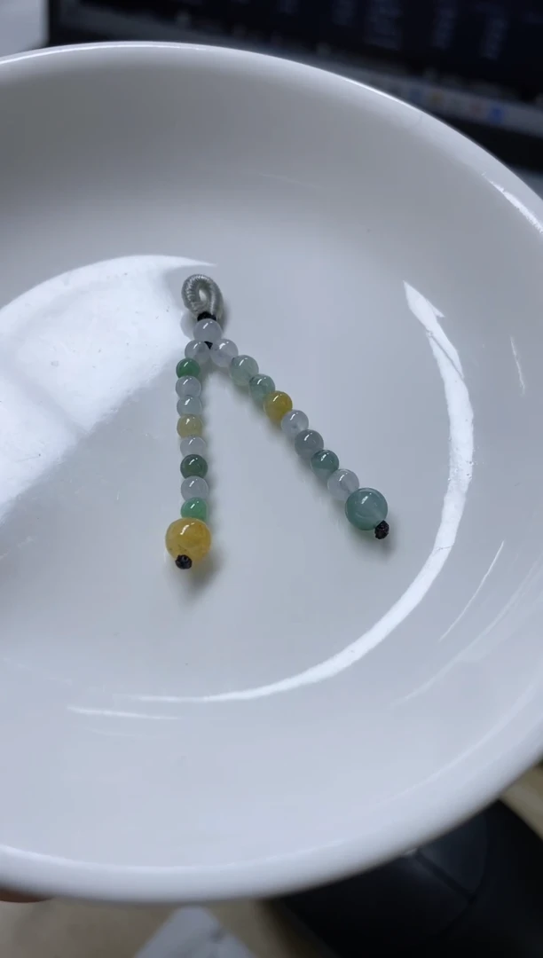 【闪购商品】翡翠颈饰未镶嵌天然缅甸翡翠A货手机挂件