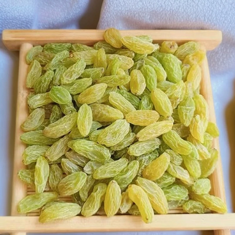 新疆吐鲁番特产绿宝石无核葡萄干软糯香甜自然风干