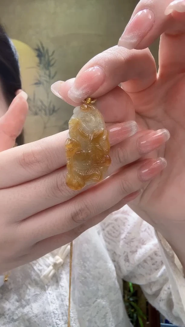 翡翠未镶嵌颈饰吊坠