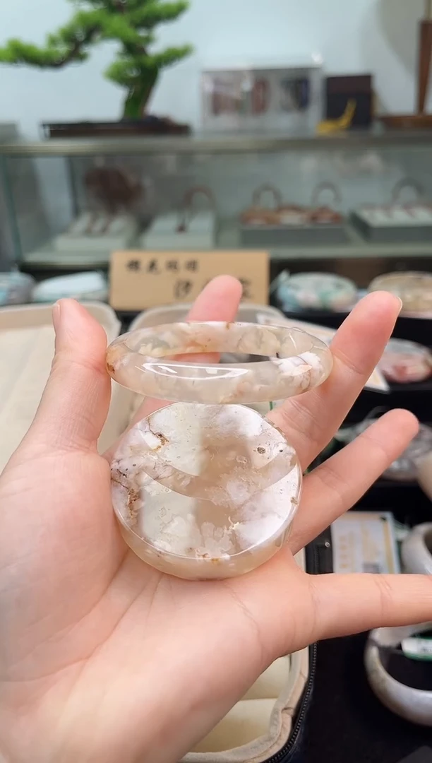 未镶嵌手镯石英质玉55圈口（赠品镯心）3006153