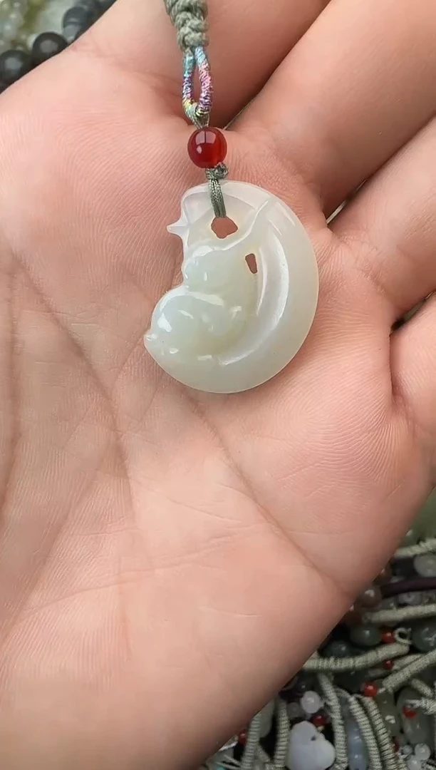 颈饰未镶嵌和田玉拍一发一