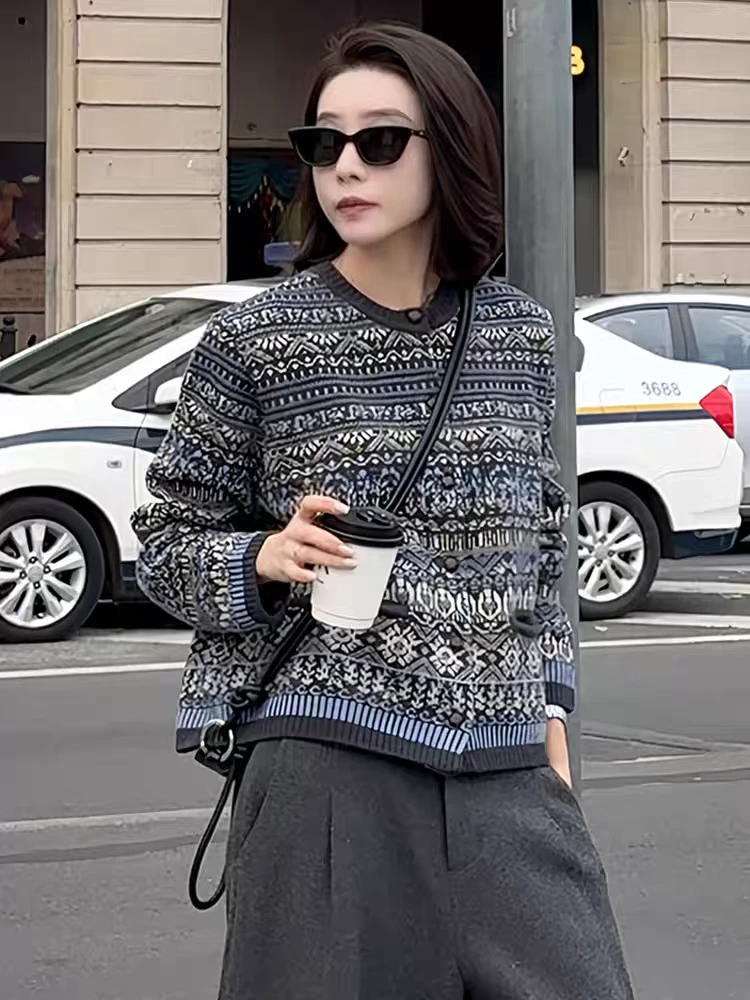 轻奢复古提花针织开衫女2025新款秋冬高级感圆领毛衣外套女上衣
