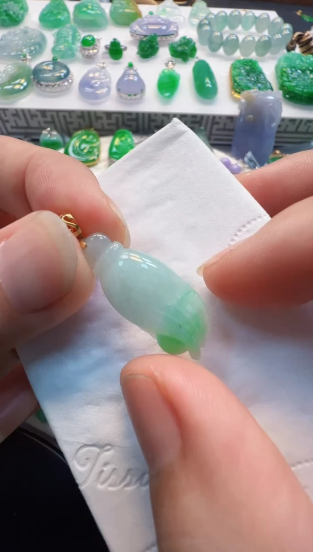 翡翠18K金镶嵌吊坠(不含链)368