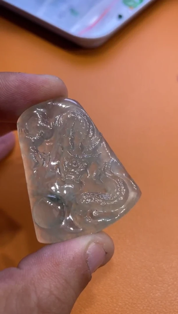 【闪购商品】翡翠吊坠(不含链)未镶嵌龙牌1500