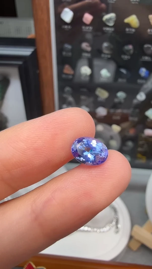 未镶嵌裸石坦桑石1.8ct-A678-1p