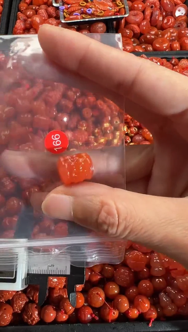【闪购商品】南红玛瑙颈饰未镶嵌1