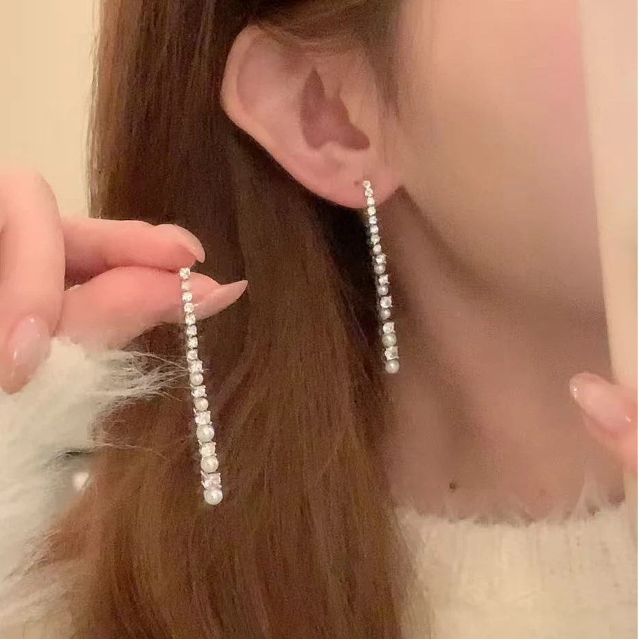 铜合金锆石耳饰 许妍同款闪锆珍珠流苏耳环女轻奢耳针耳饰