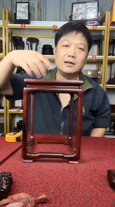 木嘉**林处理价红酸枝威奥花架22.5*16CM