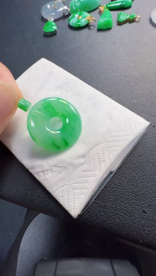 吊坠(不含链)18K金镶嵌翡翠晚*安12800