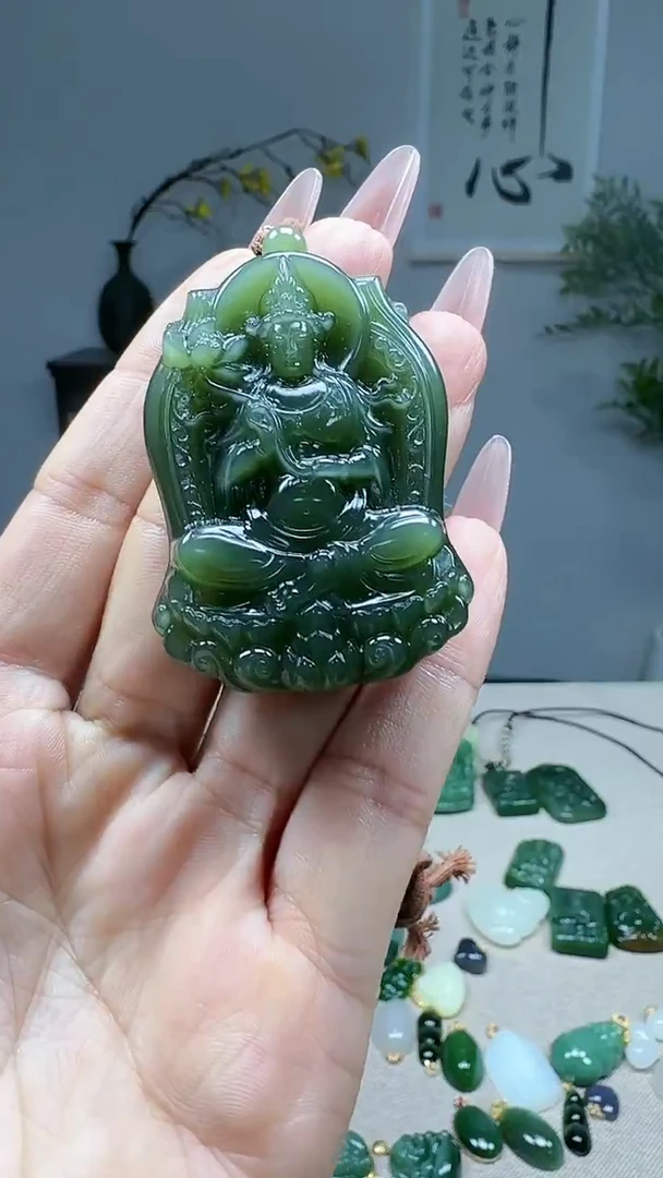 未镶嵌和田玉挂件1