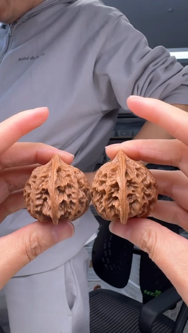 【闪购商品】文玩核桃把件35+老款灯笼送桃核手串